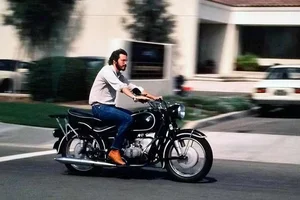 Inside Steve Jobs' Eccentric Car Habits and the License Plate Loophole - image 9