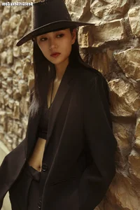 YiTuYu Art Language Vol.4082: Exploring the Aesthetic Elegance and Timeless Beauty of Model Wan Ning - image 29