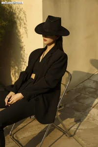 YiTuYu Art Language Vol.4082: Exploring the Aesthetic Elegance and Timeless Beauty of Model Wan Ning - image 7