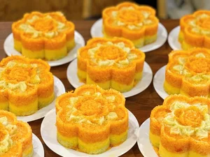 A Taste of Home: Vietnamese Woman Sells Banh Chung in South Korea for Tet - image 7
