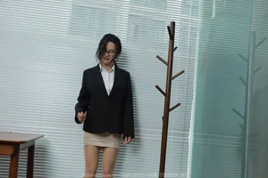 Contemporary Elegance in IESS SXJ No.1697 with Model Tu Tu - image 63