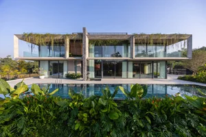 Dora Villa: Sustainable Raw Concrete Architecture Filled with Natural Light - image 6