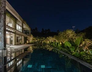 Dora Villa: Sustainable Raw Concrete Architecture Filled with Natural Light - image 15