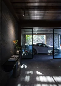 Dora Villa: Sustainable Raw Concrete Architecture Filled with Natural Light - image 34