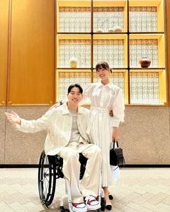 An Inspiring Love Story: Korean Star Song Ji-eun and Paralyzed YouTuber Park We’s Beautiful Journey - image 6