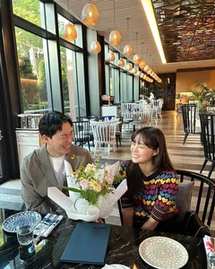 An Inspiring Love Story: Korean Star Song Ji-eun and Paralyzed YouTuber Park We’s Beautiful Journey - image 9