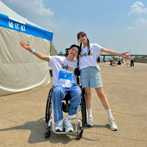 An Inspiring Love Story: Korean Star Song Ji-eun and Paralyzed YouTuber Park We’s Beautiful Journey - image 3