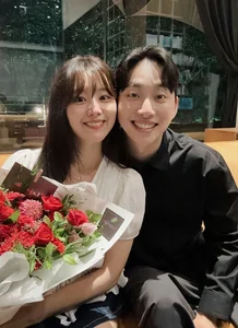 An Inspiring Love Story: Korean Star Song Ji-eun and Paralyzed YouTuber Park We’s Beautiful Journey - image 2