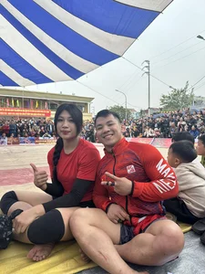 Anh Tho: The Wrestling Sensation Captivating Fans with Her Stunning Physique and Athletic Charm - image 1