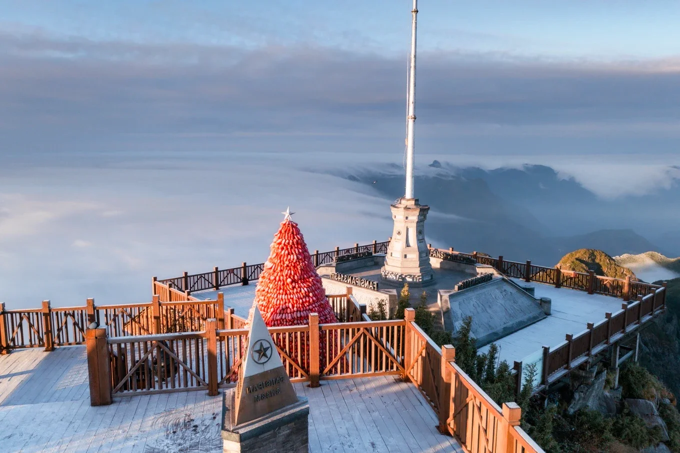 Breathtaking Frost in Vietnam: A Winter Wonderland Reminiscent of Europe