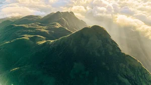 Conquering Pa Thien - Voi Mep: A Breathtaking Trekking Adventure Through Vietnam's Sea of Clouds and Ancient Forests - image 6