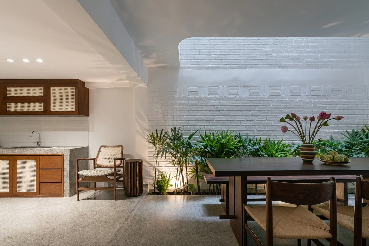 Modern Architecture in Saigon: A Nature-Integrated Townhouse Designed for Serenity