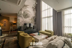 Luxury Tropical Apartment Interior Design with Bold Color Palettes - image 8
