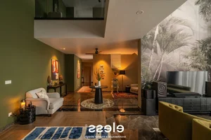 Luxury Tropical Apartment Interior Design with Bold Color Palettes - image 9