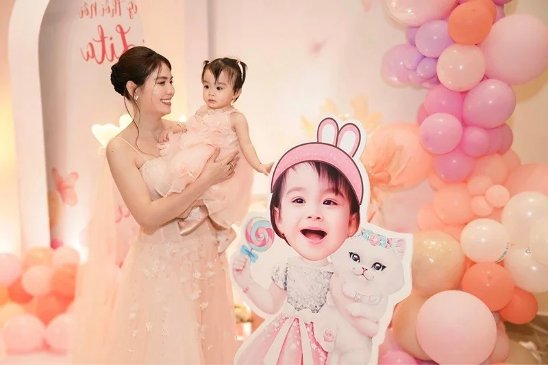 A Grand Celebration: Inside the Lavish Birthday Party of Actress Kha Ly’s Daughter