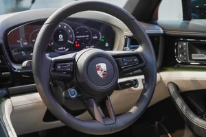 The All-New Porsche Panamera 2024 Arrives in Vietnam: Luxury Meets Performance - image 4
