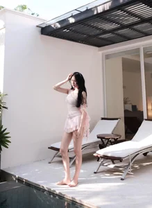 Ngo To Uyen's Elegant Style: Inside the Glamorous Life of a Star WAG - image 1