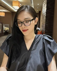 Tang Thanh Ha's Elite Family Rumors: Linh Rin's Stunning Appearance Sparks Pregnancy Talk - image 6