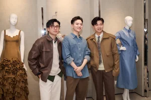 Phan Dang Hoang Brings 500-Year-Old Do Paper Inspired Collection to Hanoi - image 0