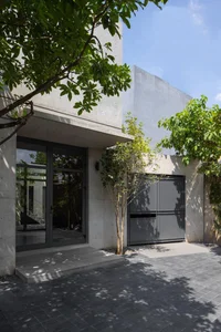 Cool West-Facing House Designs: 10 Real Examples to Beat the Heat - image 4