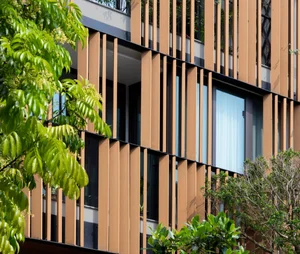 Cool West-Facing House Designs: 10 Real Examples to Beat the Heat - image 46