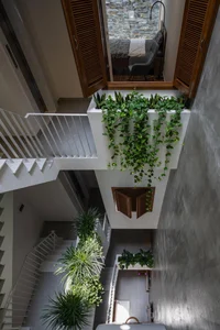 Cool West-Facing House Designs: 10 Real Examples to Beat the Heat - image 42