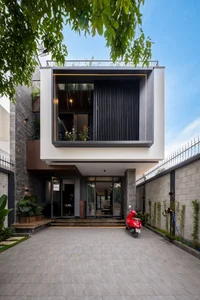 Cool West-Facing House Designs: 10 Real Examples to Beat the Heat - image 15