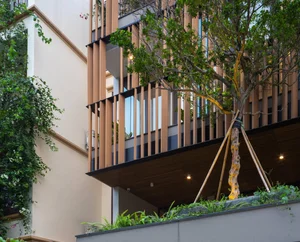 Cool West-Facing House Designs: 10 Real Examples to Beat the Heat - image 30