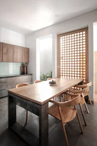 Cool West-Facing House Designs: 10 Real Examples to Beat the Heat - image 10