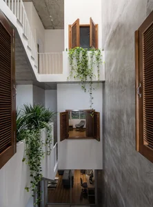 Cool West-Facing House Designs: 10 Real Examples to Beat the Heat - image 11