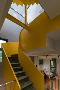 Cool West-Facing House Designs: 10 Real Examples to Beat the Heat - image 28