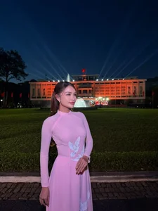 Vietnamese Beauty Queens Celebrate National Day in Elegant Traditional Ao Dai Fashion - image 1