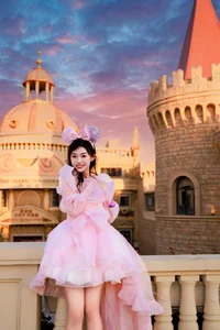 YiTuYu Art Language Vol.4969: Capturing the Elegant Essence of Pei Tong Xue - image 3