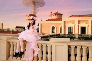 YiTuYu Art Language Vol.4969: Capturing the Elegant Essence of Pei Tong Xue - image 17