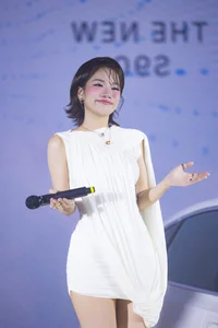 The Military Lieutenant Dominating the Stage: A New Era of National Concert Performances - image 5