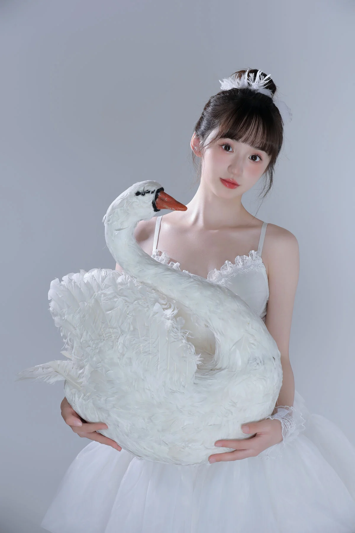 Licaicain Captivates in YiTuYu Art Language Vol.7465: A Visual Journey