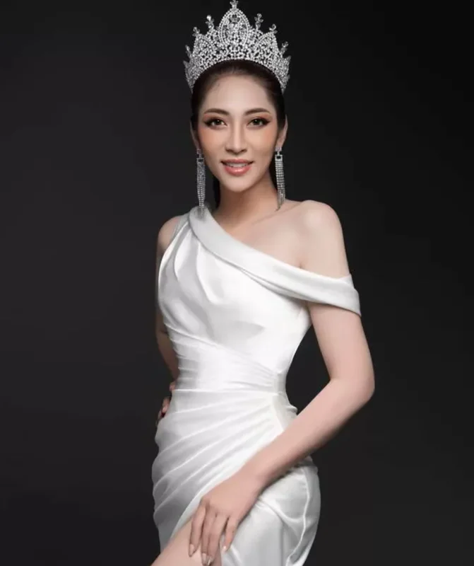 The Contrasting Lives of Two Beauty Queens Named Dang Thu Thao: One Blissful, One Resilient