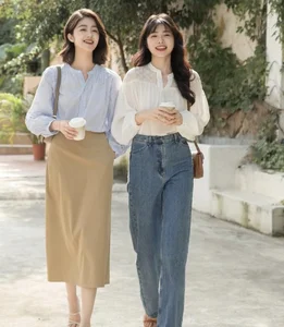 5 Effortless Shirt Styling Tips for Women Over 40 to Look Like a Fashionista - image 3