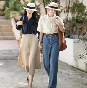 5 Effortless Shirt Styling Tips for Women Over 40 to Look Like a Fashionista - image 0