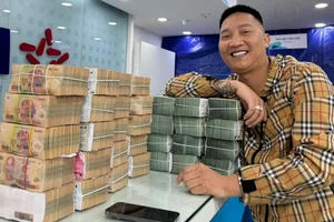 Inside the Lavish Life of Huan Hoa Hong: A Gilded Villa and a Hundred-Billion Business Empire - image 4