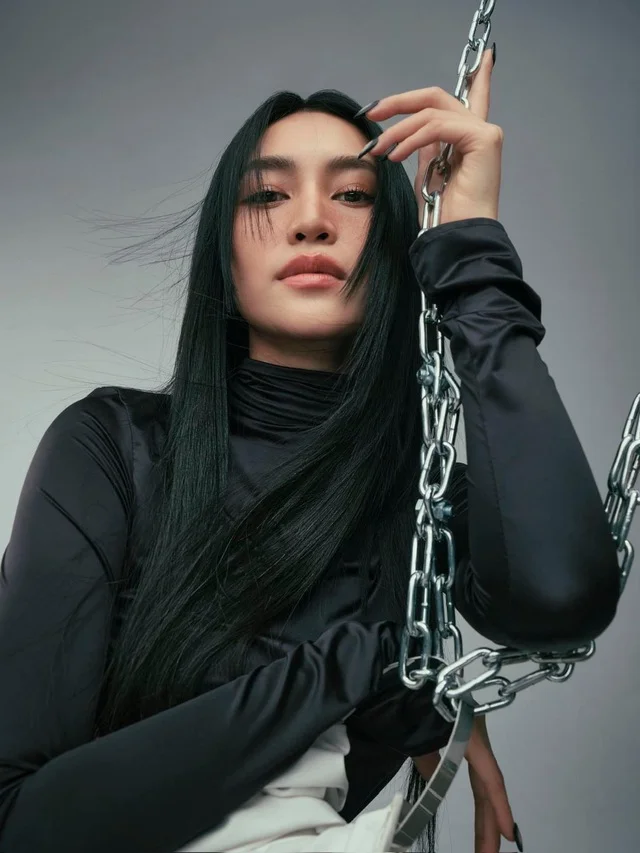 Ninh Dương Lan Ngọc Debunks Pregnancy Rumors with Stunning Bare-Faced Transformation and Education Plans