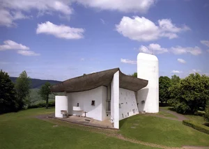 Exploring the Unique Architecture of Notre Dame du Haut in Ronchamp - image 0