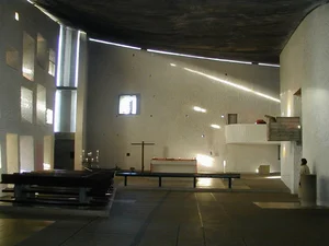 Exploring the Unique Architecture of Notre Dame du Haut in Ronchamp - image 2