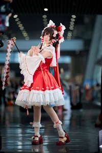 Ethereal Reimu Cosplay by Hua Qi Hana at Firefly Comic-Con Part01 - image 4