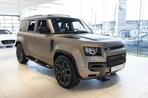 Land Rover Defender Sport Set to Rival New Baby Mercedes G-Class - image 7