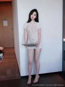 Elegant Portrait Photography and Lifestyle Fashion Featuring Shao Shao Xiao Tao in the XiuRen No.10854 Collection - image 6