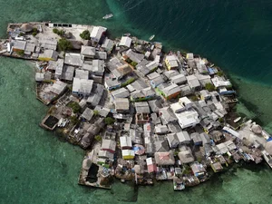 Inside Life on Santa Cruz del Islote: The World’s Most Densely Populated Island - image 5