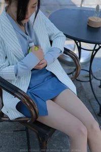 IESS Wanping Blue Goddess: A Masterpiece of Contemporary Fashion Photography and Elegant Styling - image 6