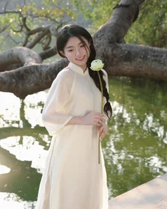 Beauty and Brains: The Angelic Mukbang Star with Academic Excellence - image 3