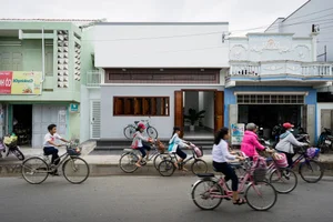 Stunning Transformation: An Old, Dark House in Binh Thuan Gets a Modern Makeover - image 5